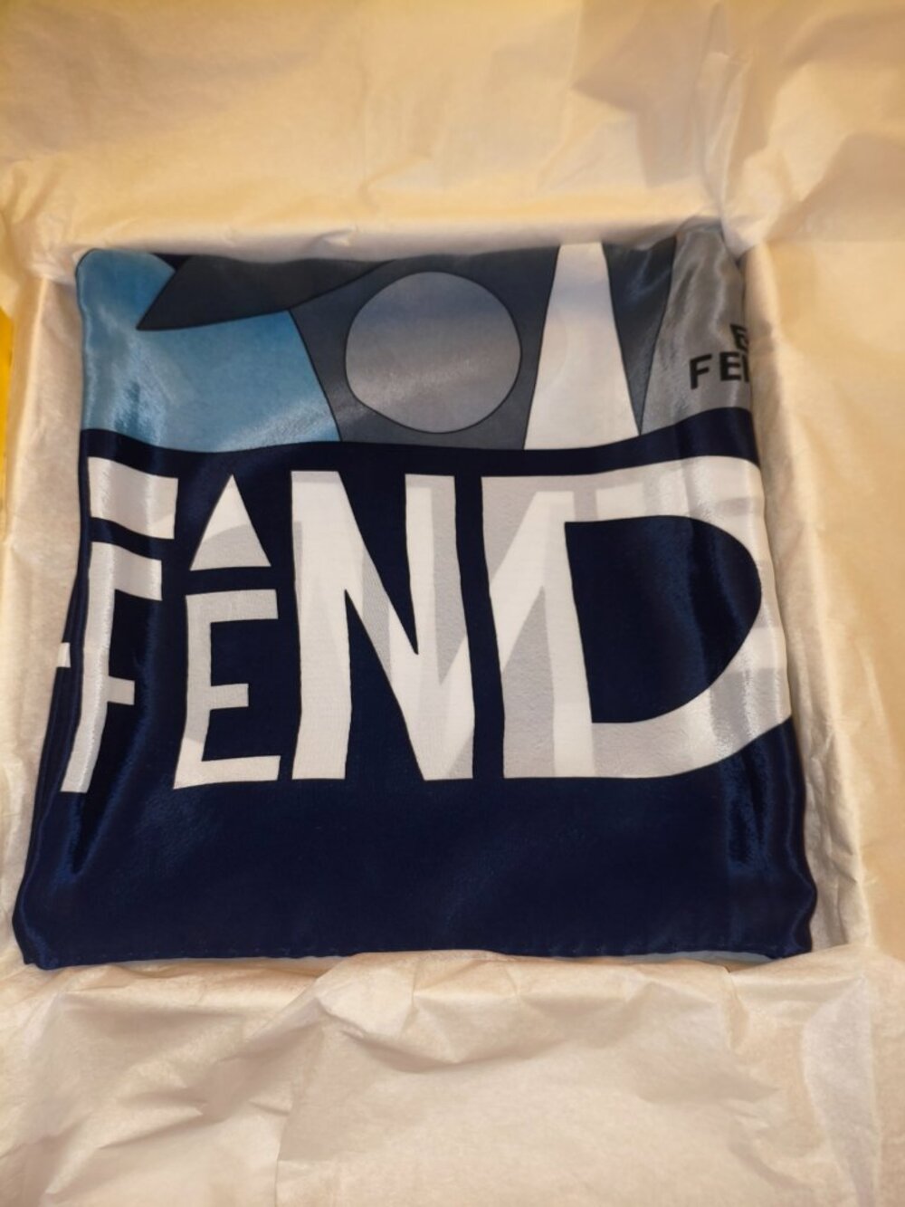 AUTHENTICATED 🤍 FENDI 100% Silk Cubist Scarf 35" x 33.5" w/box | COA